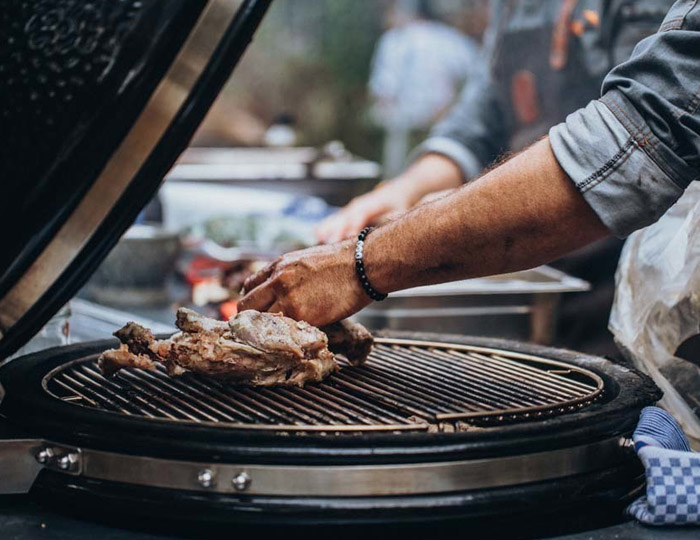 Keramički roštilj Monolith Classic Pro  Black Grill Centr