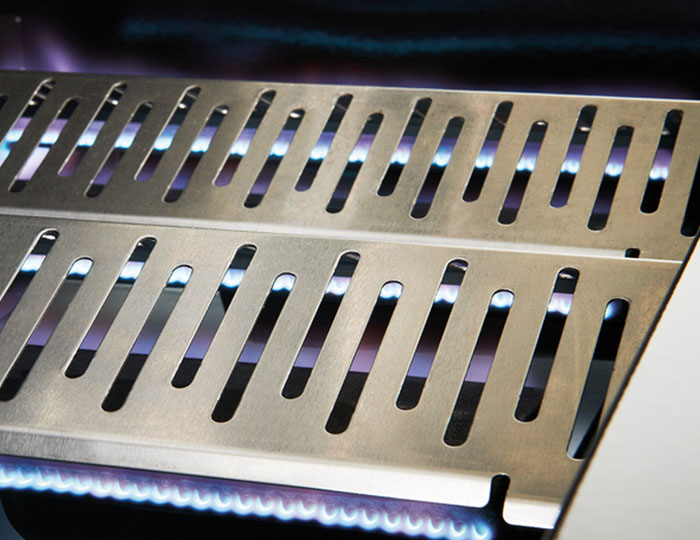 Plinski roštilj BeefEater Discovery 1200 S BBQ 5 gorionika Grill Centr