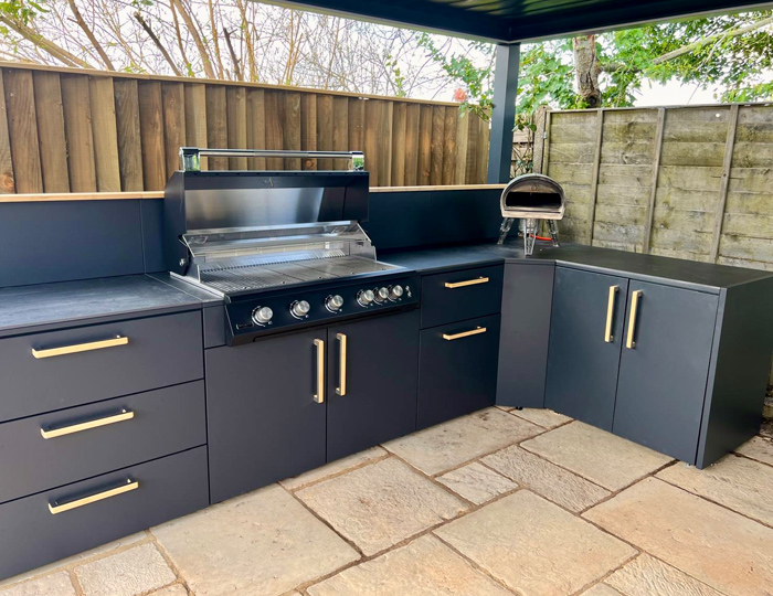 BBQ kuhinja Brabura Corner Black 800.4