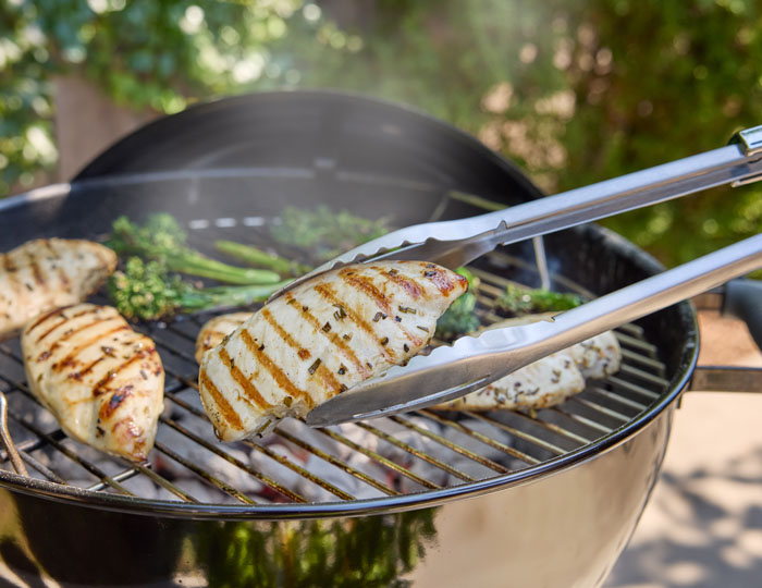 Weber roštilj na ugalj Original Kettle 47  Grill Centr