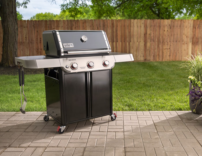 Weber plinski roštilj Genesis E-315W black Grill Centr