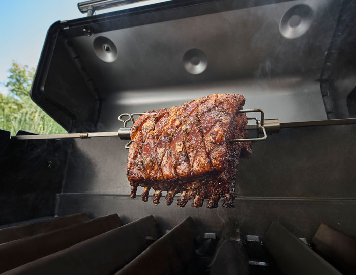 Weber plinski roštilj Genesis E-435W black  Grill Centr